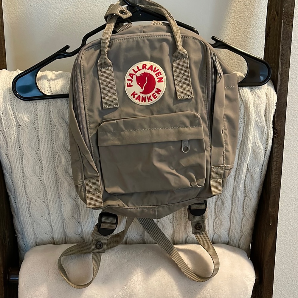 Fjallraven Kanken Mini Classic Backpack - Fog